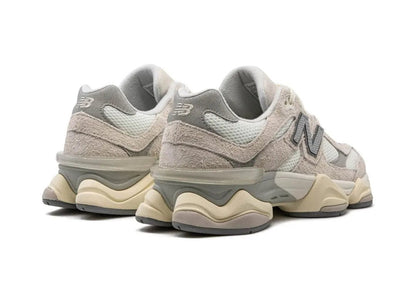 New Balance 9060 Moonbeam Sea Salt - PLUGSNEAKRS