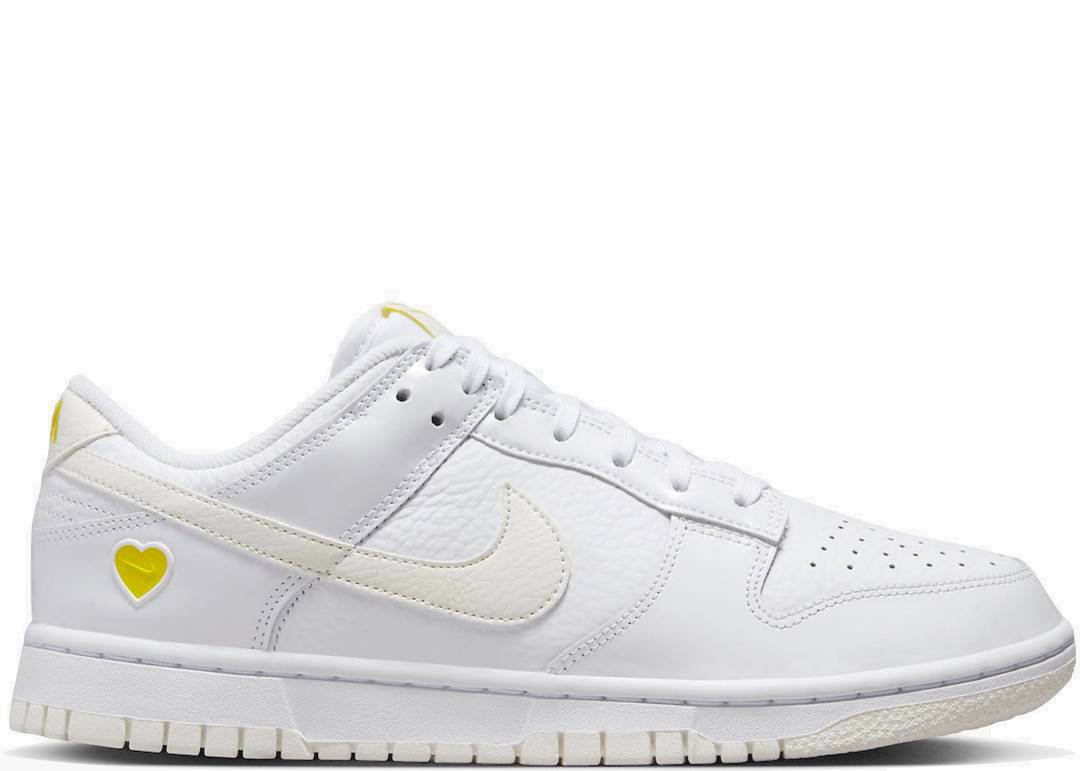 Nike Dunk Low Yellow Heart