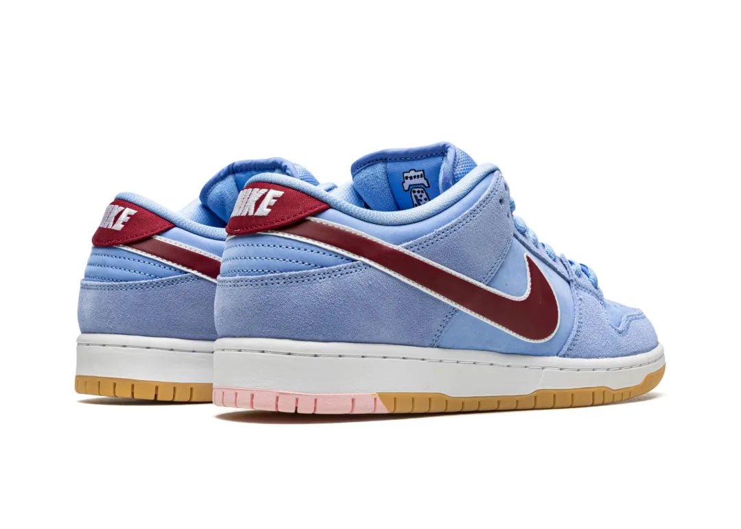 Nike SB Dunk Low Philadelphia Phillies - PLUGSNEAKRS